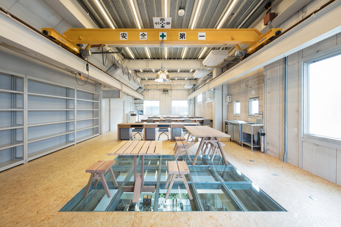 Blue Bottle Coffee workspace