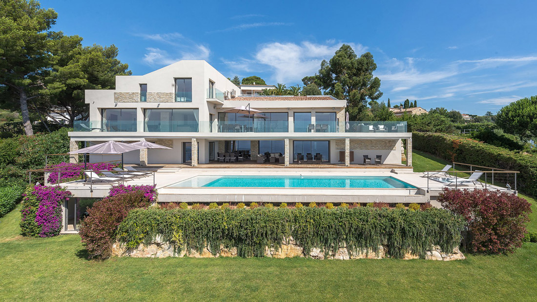 7 Opulent Villas for a Luxury Getaway in Cannes