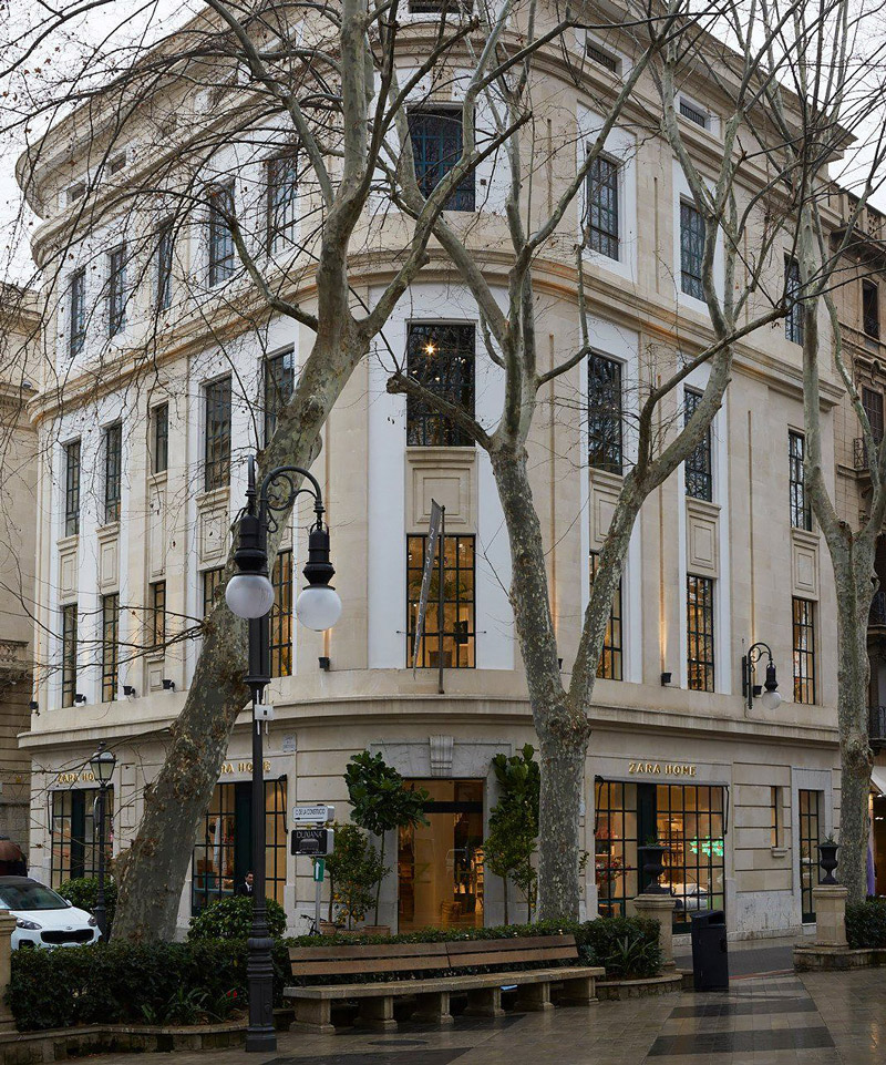 Building on Passeig del Born, Palma